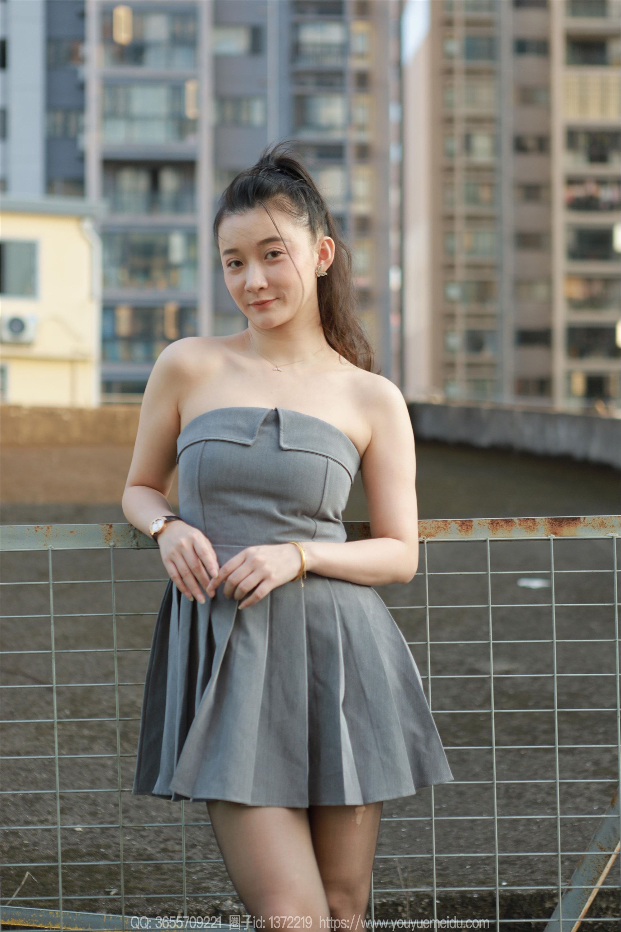 IESS异思趣向  2023.11.01 丝享家 1574 秋秋《灰色小礼裙》